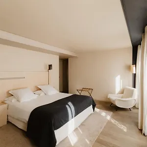Hotell De Nell