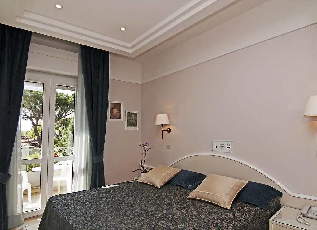 ***  Hotel Gran Bretagna Riccione Italy